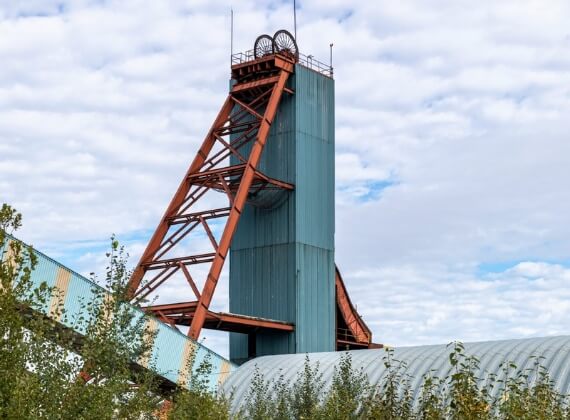 Hecla-Sustainability-Data and Reporting-Mining Association of Canada Image A big ladder